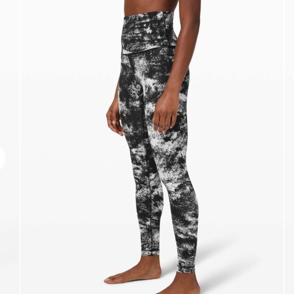 Lululemon Wunder Under Full-On Luxtreme
Aerify Jacquard Black Alpine White 2​​ - Picture 2 of 15